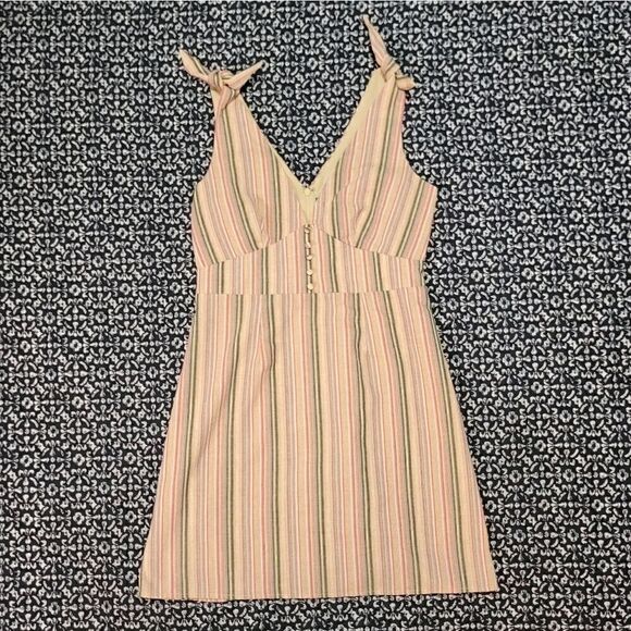 Sugar + Lips Women's Medium Striped V Neck Casual Chic Midi Dress - Picture 1 of 7